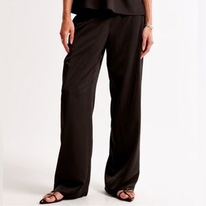 Abercrombie & Fitch Drapey Wide Leg Pull On Pants